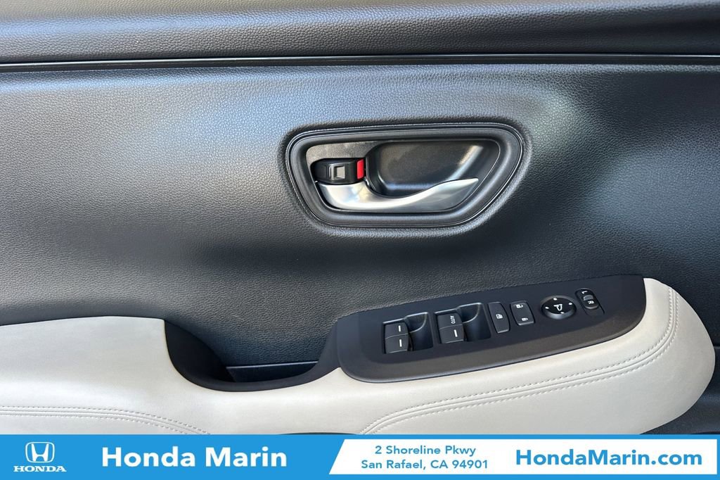 Certified 2025 Honda HR-V LX image 14