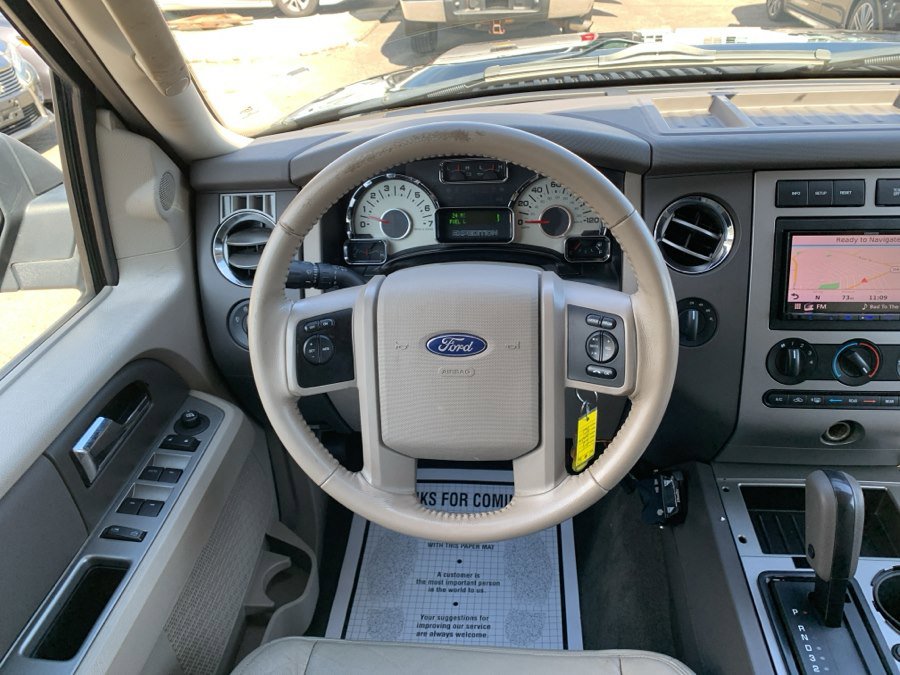 Used 2014 Ford Expedition XLT AWD/4WD image 16