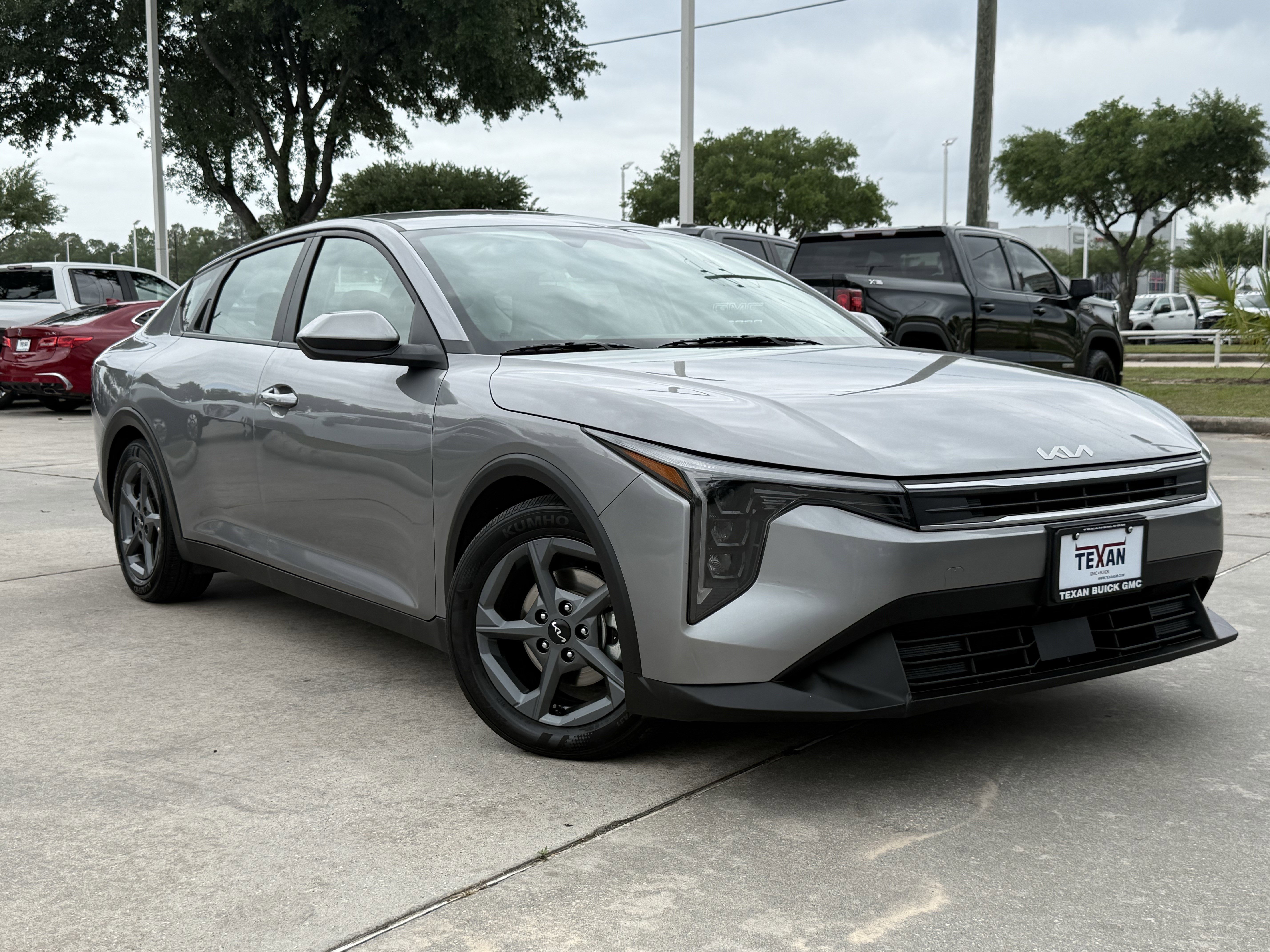 Used 2025 Kia K4 FWD image 5