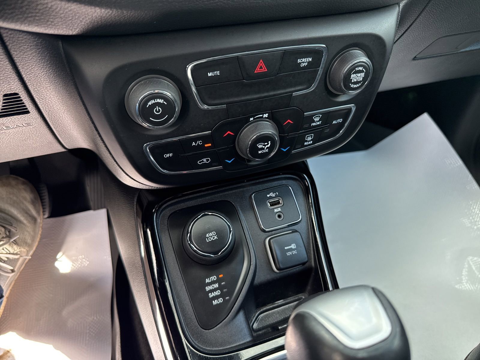 Used 2019 Jeep Compass Limited AWD/4WD image 31