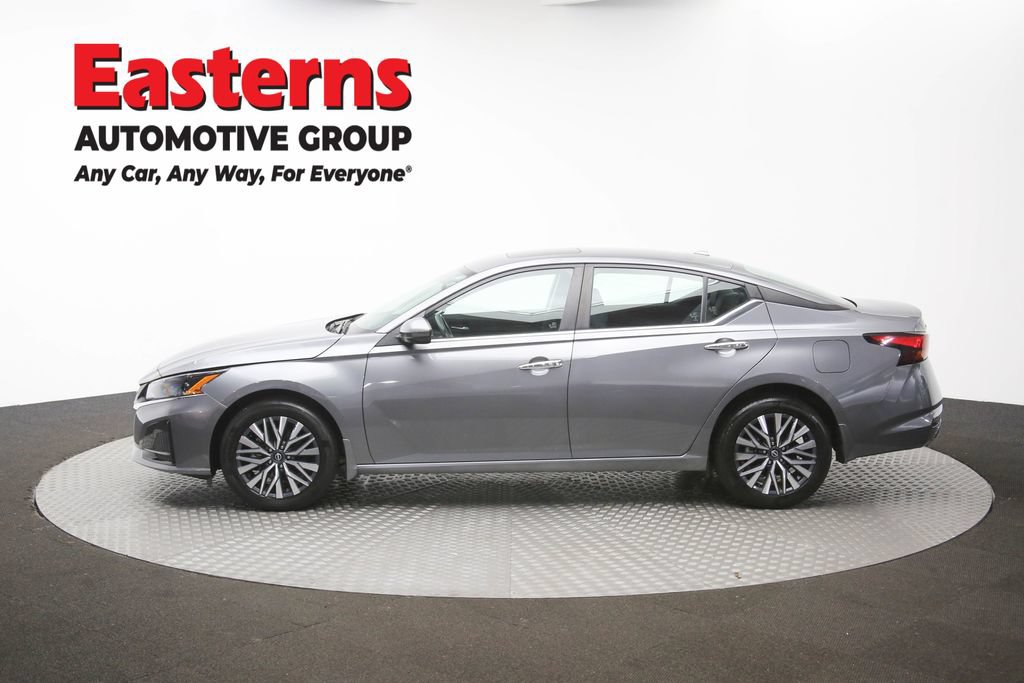 Used 2024 Nissan Altima 2.5 SV w/ SV Premium Package AWD/4WD image 56
