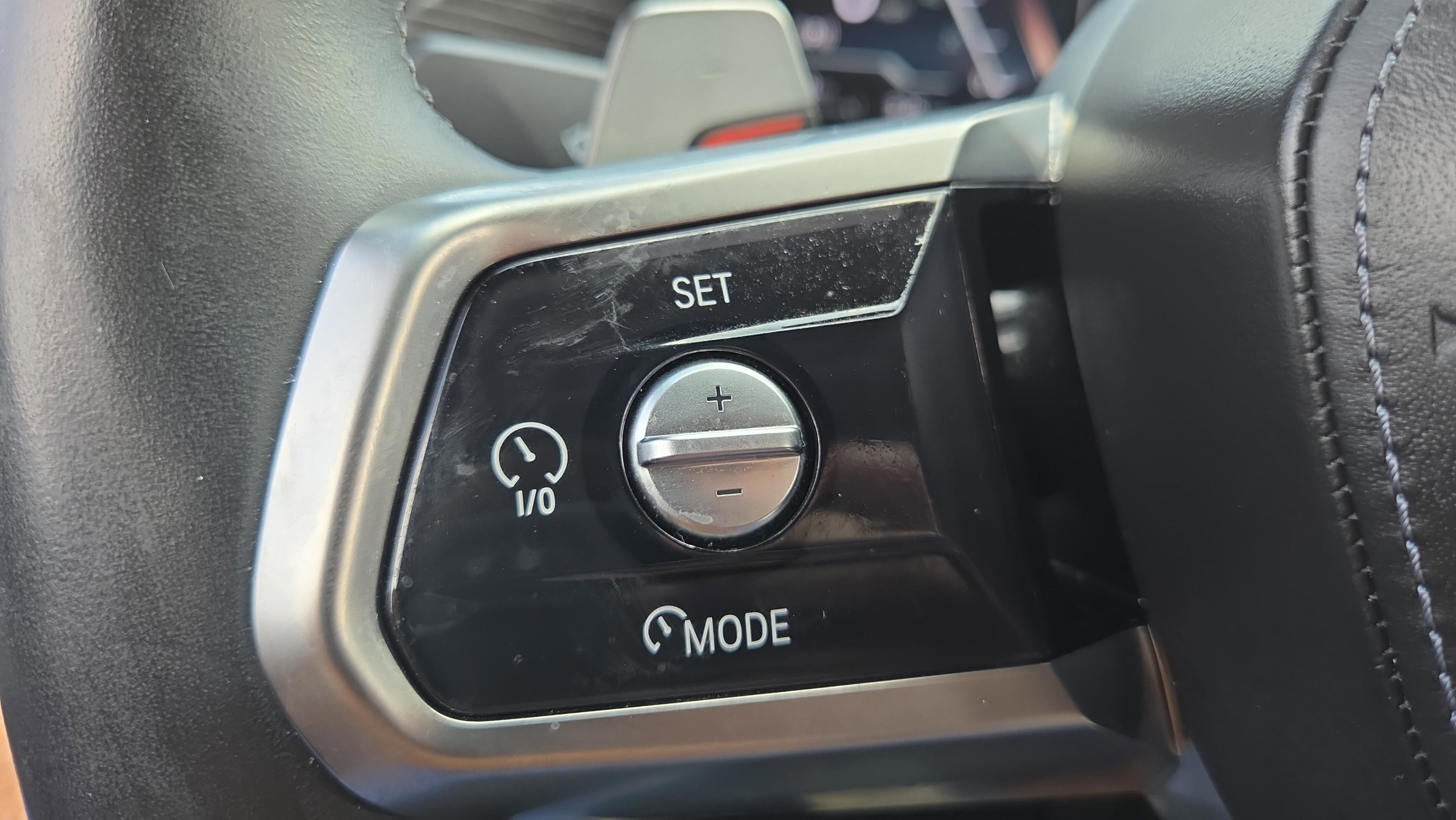 Certified 2023 BMW 740i RWD image 23