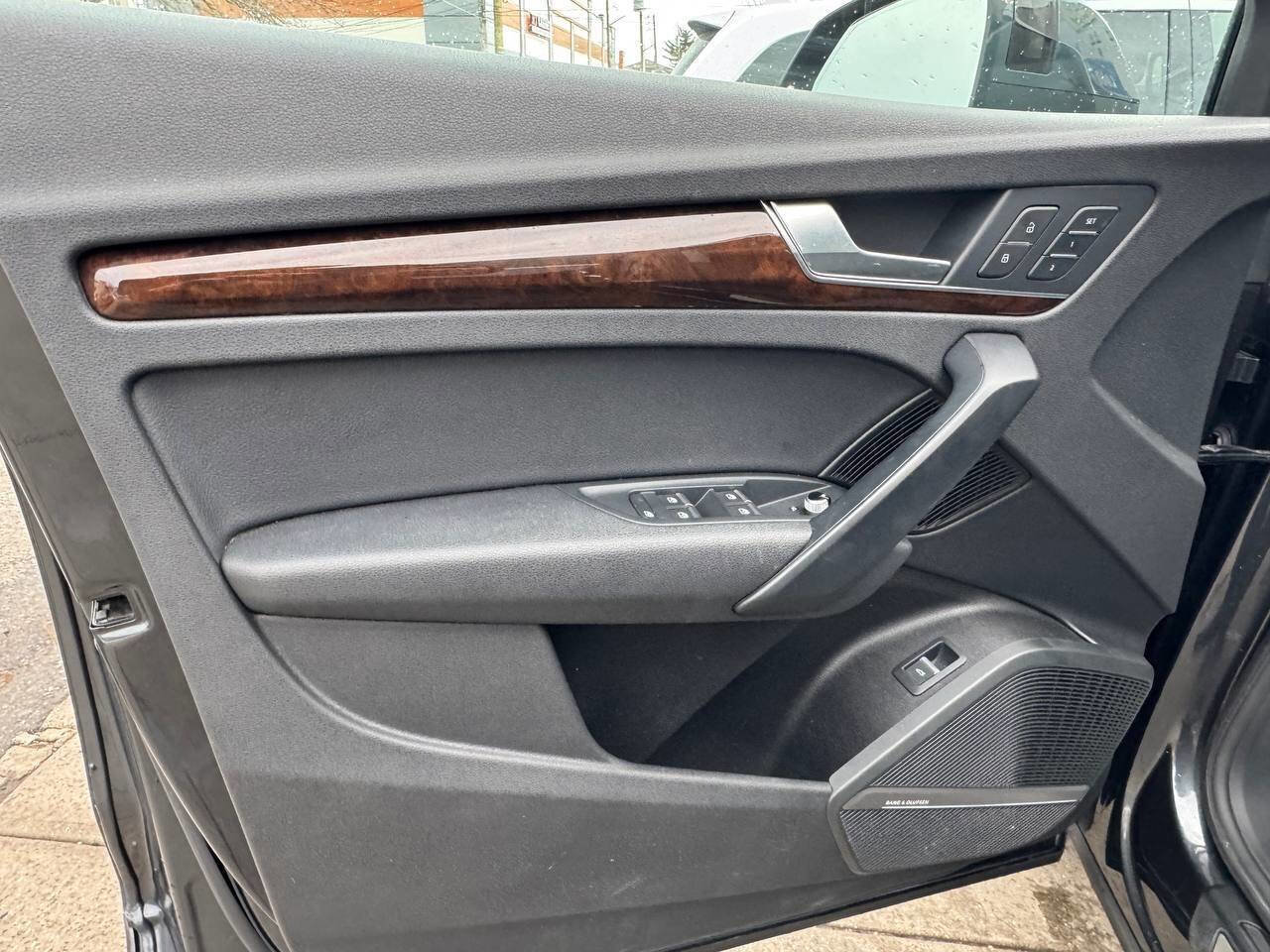 Used 2018 Audi Q5 2.0T Premium Plus w/ Premium Plus Package image 27