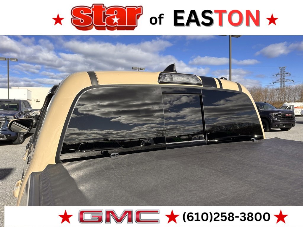 Used 2018 Toyota Tacoma SR5 w/ Exterior Package image 29