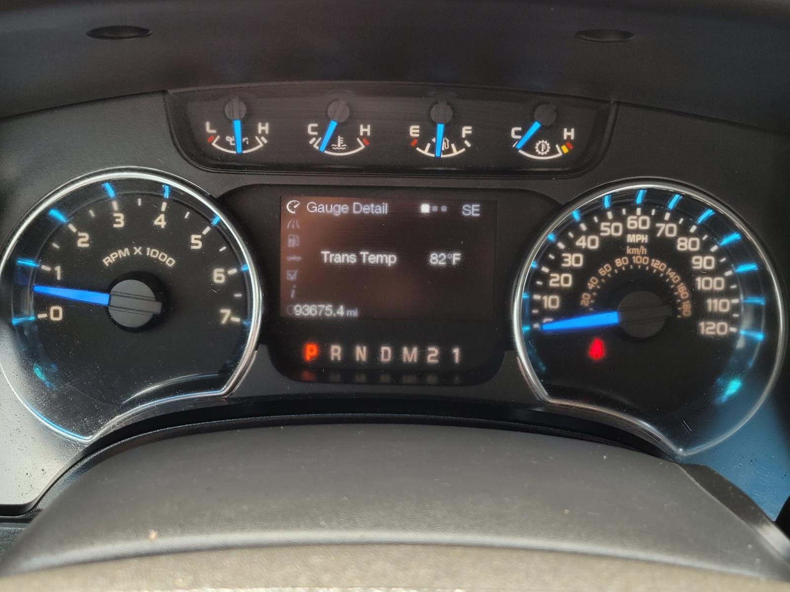 Used 2013 Ford F150 XLT w/ Mid Equipment Group image 29