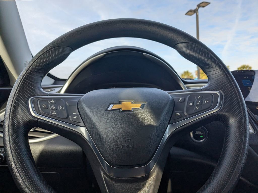 Used 2024 Chevrolet Malibu LT image 23