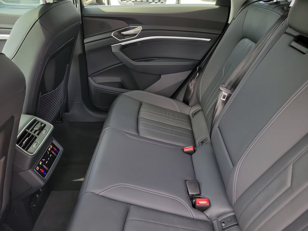 Certified 2024 Audi Q8 e-tron Premium AWD/4WD image 26
