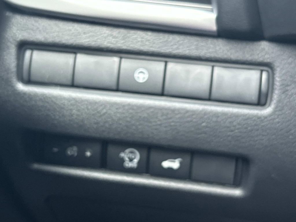 New 2026 Nissan Rogue SV w/ Cold Weather Package FWD image 27