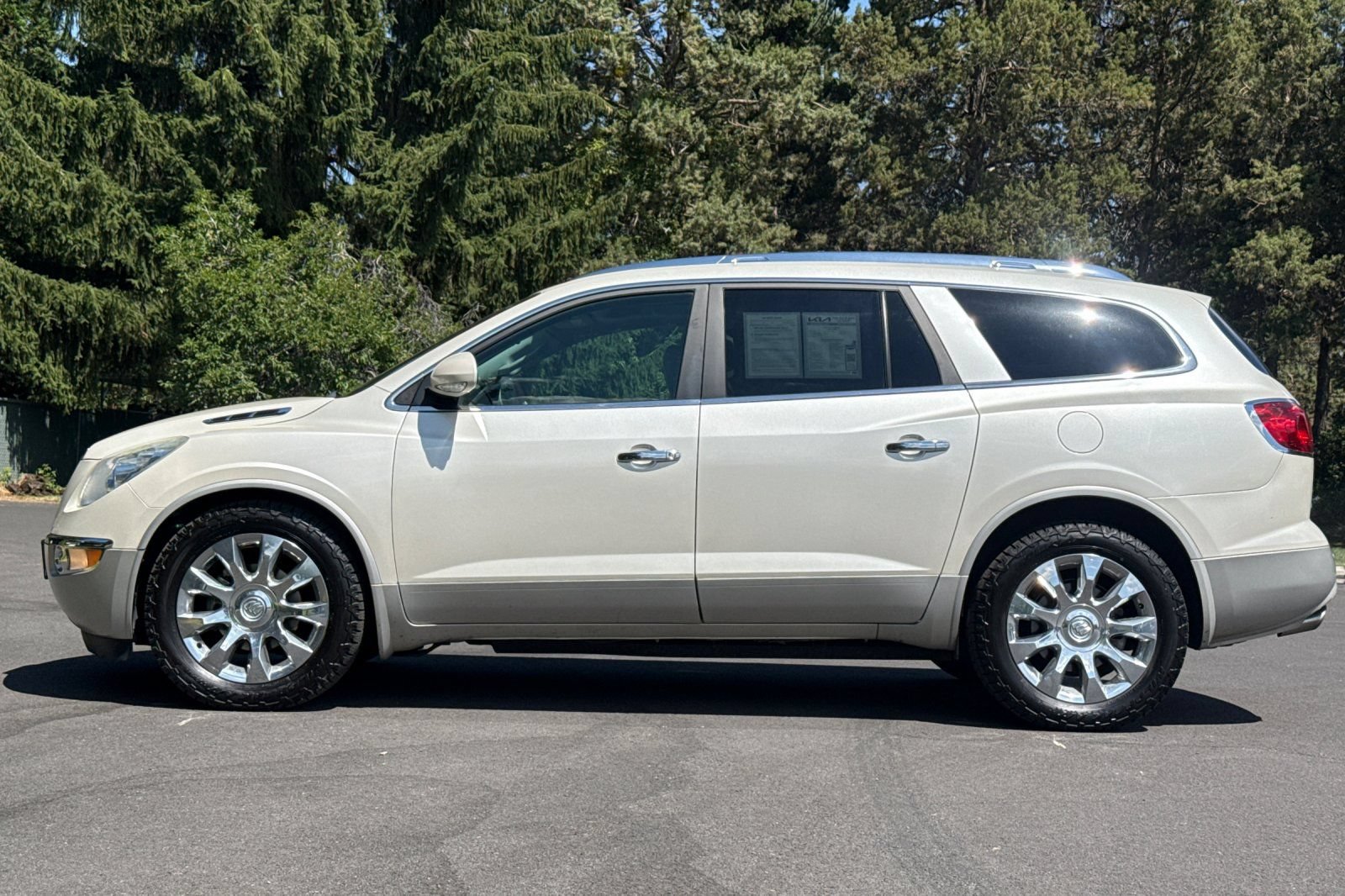 Used 2012 Buick Enclave Premium AWD/4WD image 7