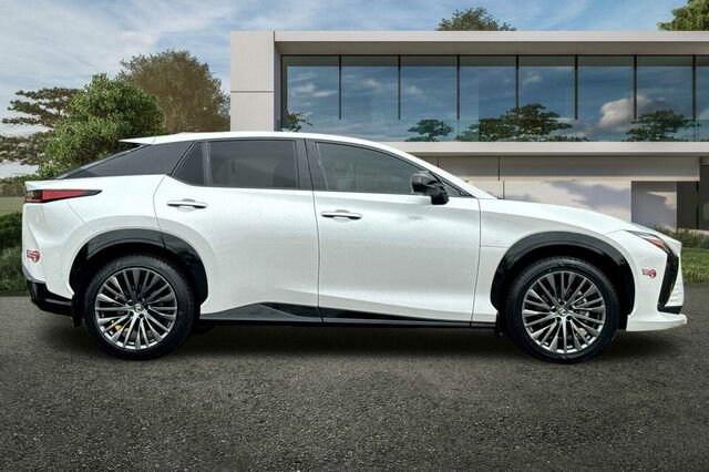 Used 2024 Lexus RZ 300e Premium w/ Accessory Package (P5) image 3