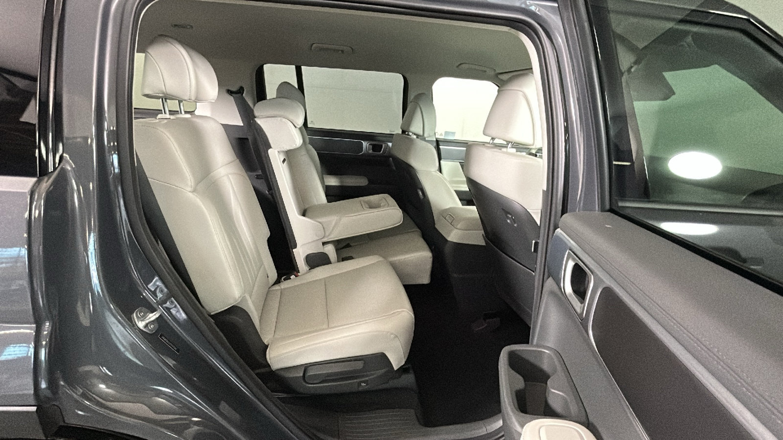 Used 2026 Hyundai Santa Fe SEL AWD/4WD image 34