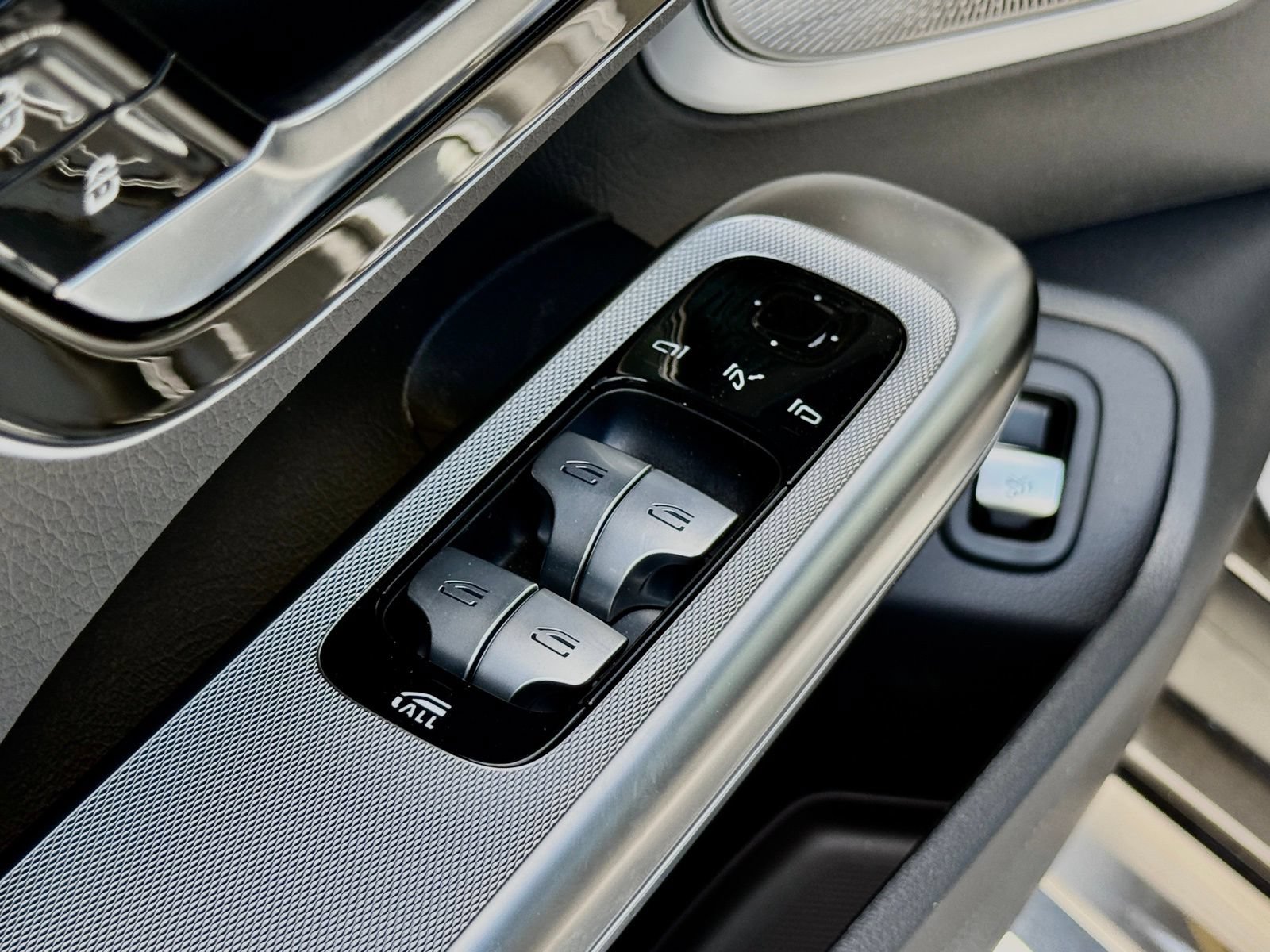 New 2026 Mercedes-Benz CLE 300 4MATIC Cabriolet image 19