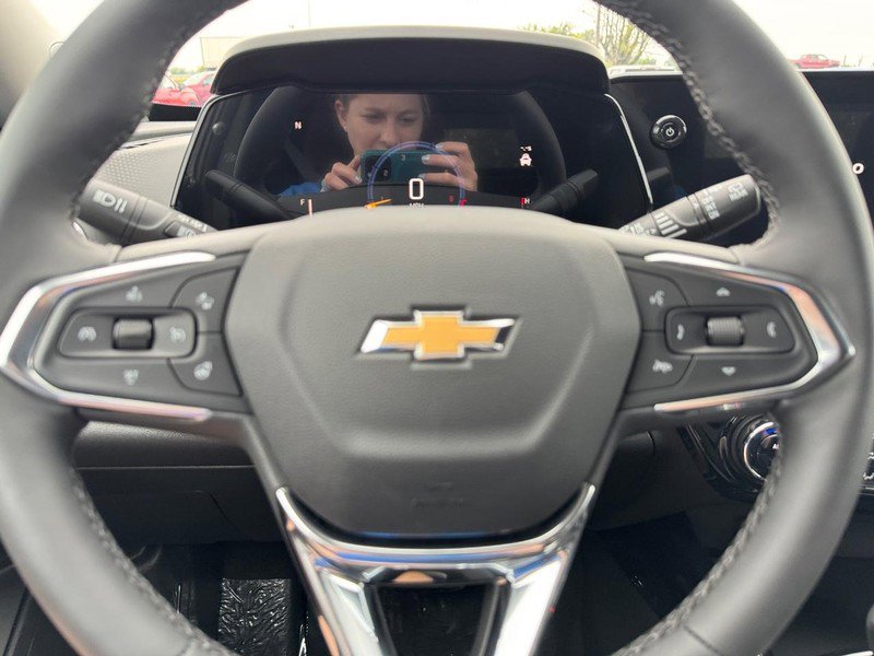 New 2026 Chevrolet Trax LT w/ Driver Confidence Package image 12