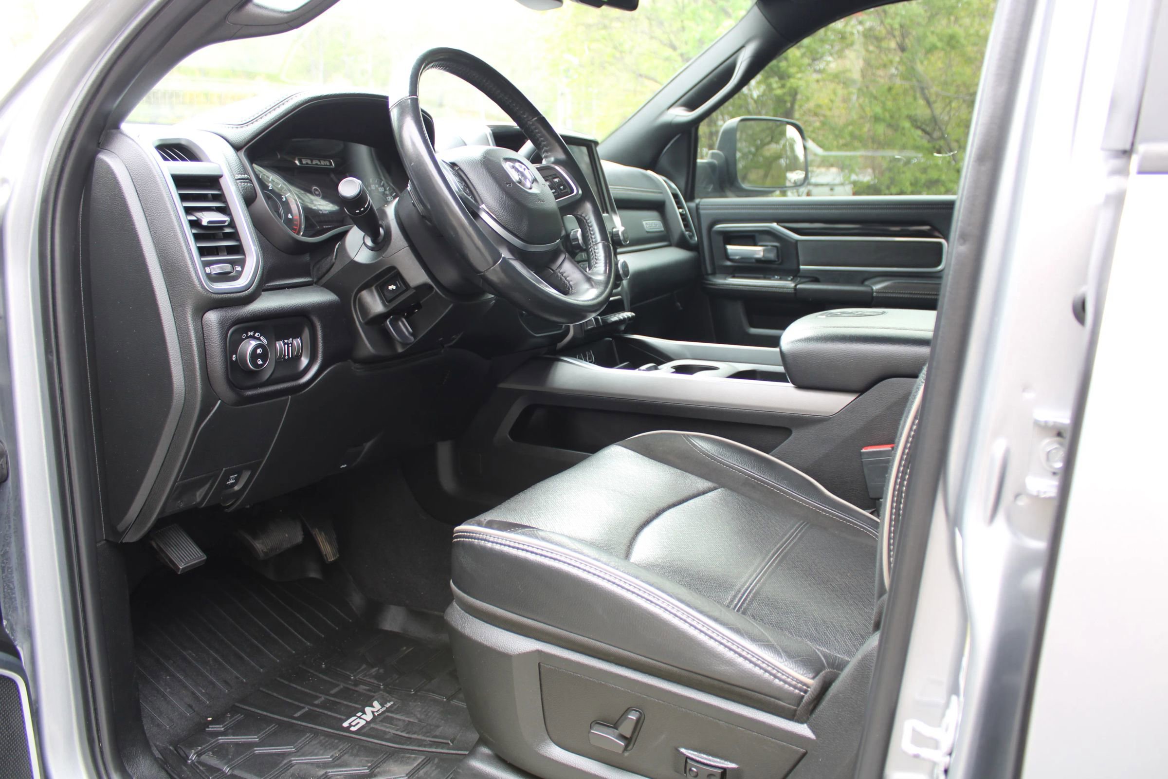 Used 2022 RAM 2500 Laramie AWD/4WD image 19