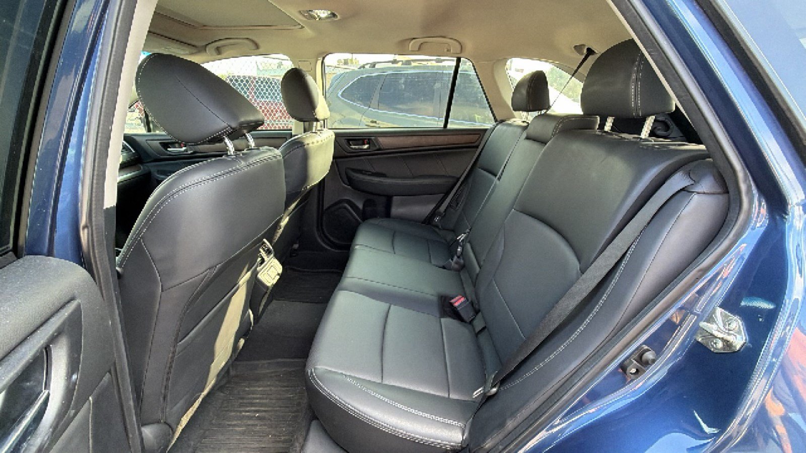 Used 2019 Subaru Outback 2.5i Limited w/ Popular Package #2 AWD/4WD image 11