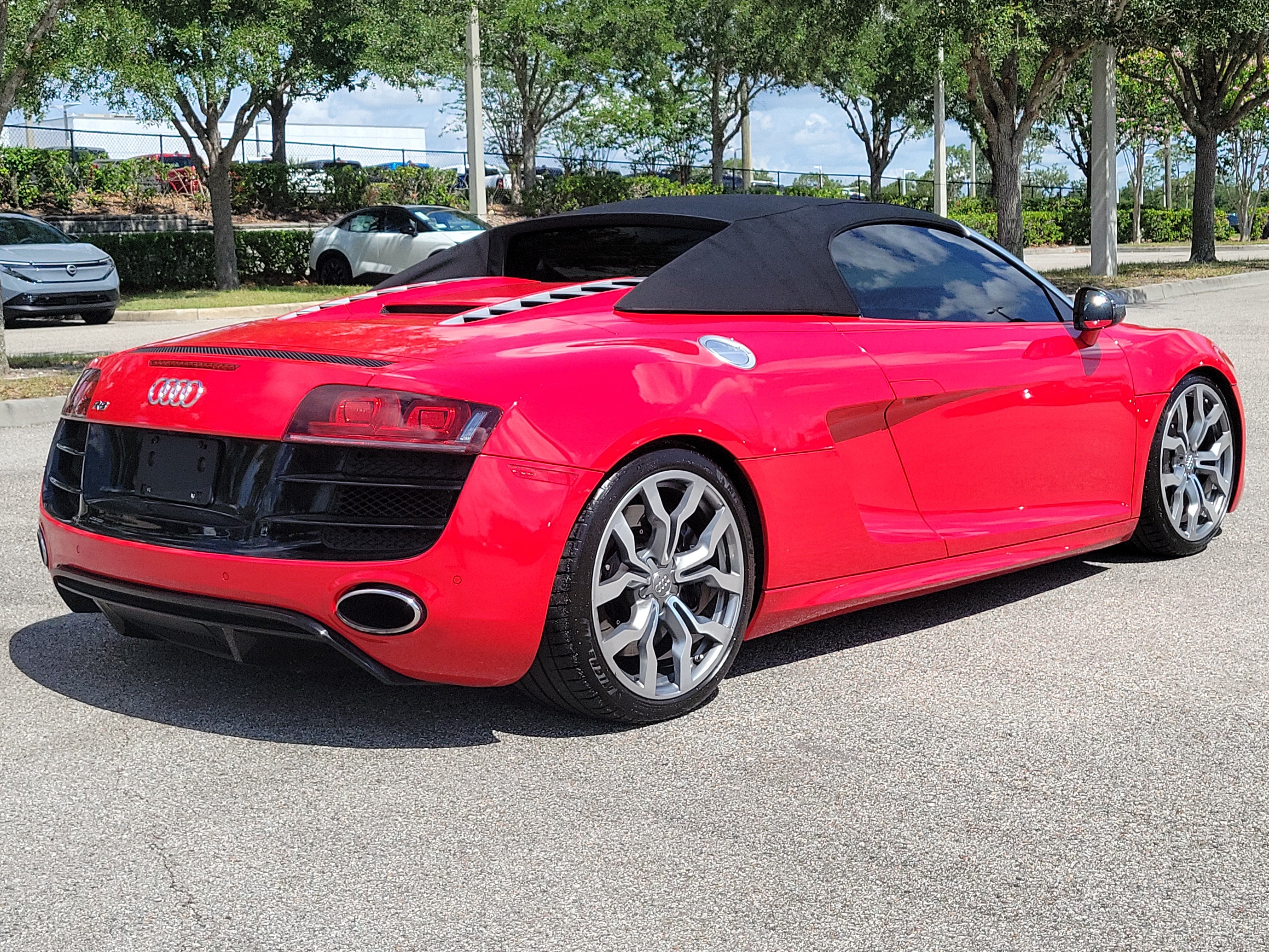 Used 2011 Audi R8 V10 AWD/4WD image 5