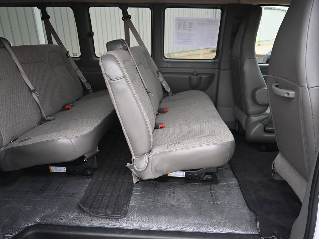 Used 2025 Chevrolet Express 3500 LT w/ LT Preferred Equipment Group image 11