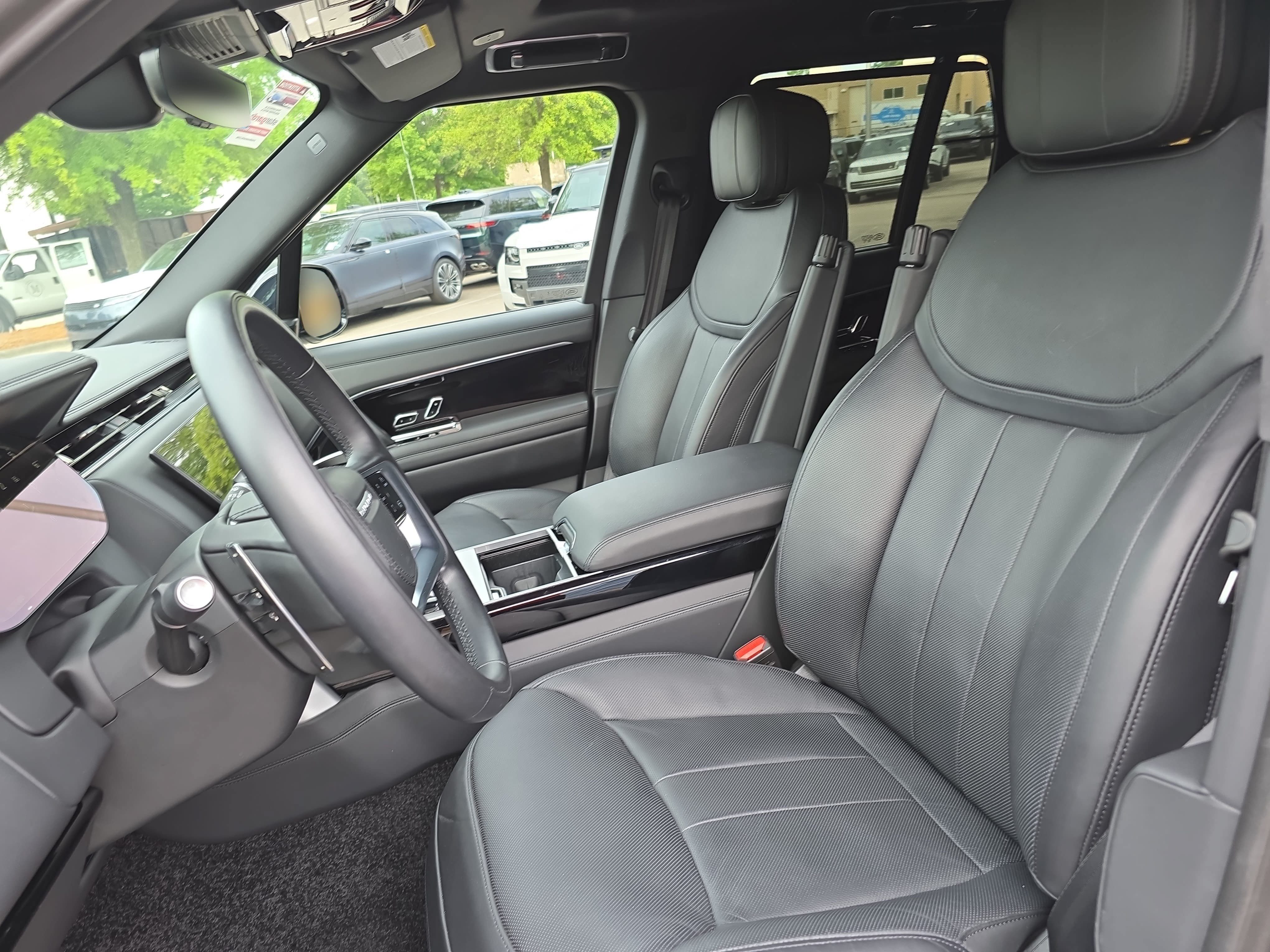 Certified 2024 Land Rover Range Rover SE AWD/4WD image 15