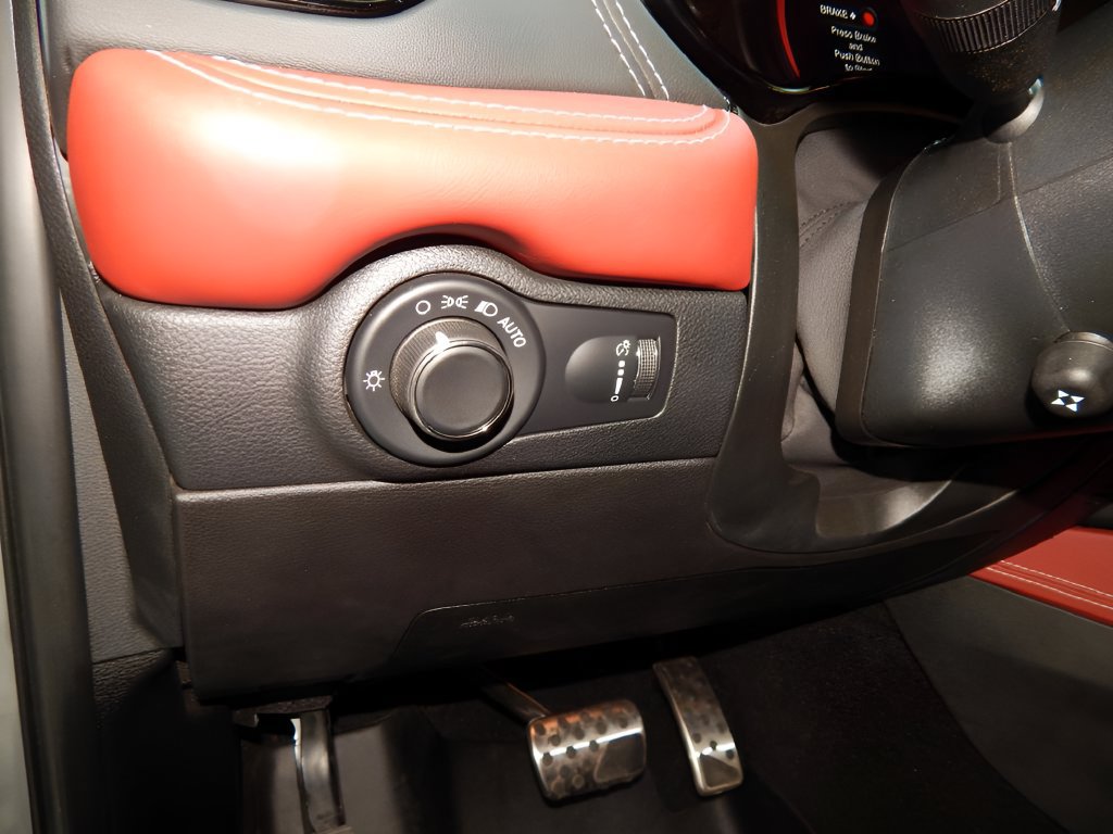 Used 2021 Dodge Durango SRT Hellcat w/ Premium Interior Group AWD/4WD image 16