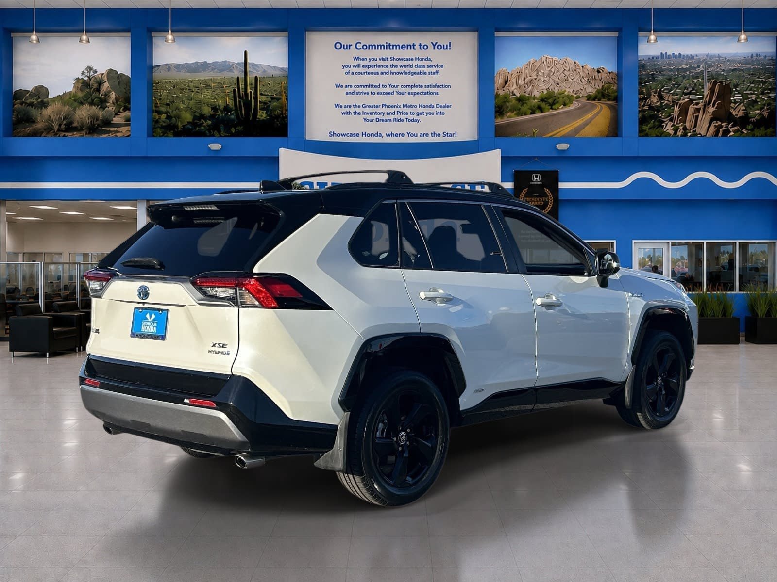 Used 2021 Toyota RAV4 XSE w/ XSE Grade Weather Package AWD/4WD image 10
