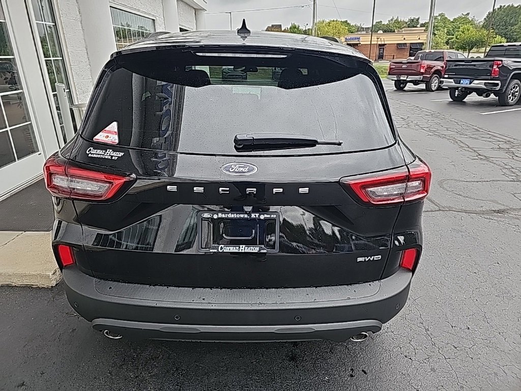 New 2026 Ford Escape ST-Line Select w/ Equipment Group 401A image 5