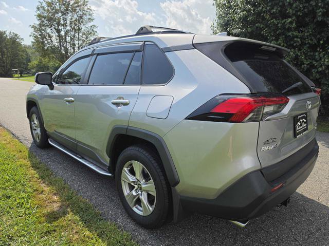 Used 2020 Toyota RAV4 XLE w/ All Weather Liner Package AWD/4WD image 8