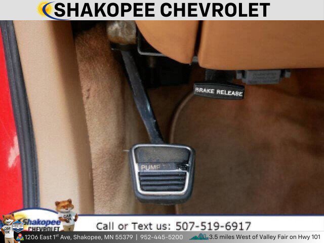 Used 1990 Buick Reatta Convertible image 24