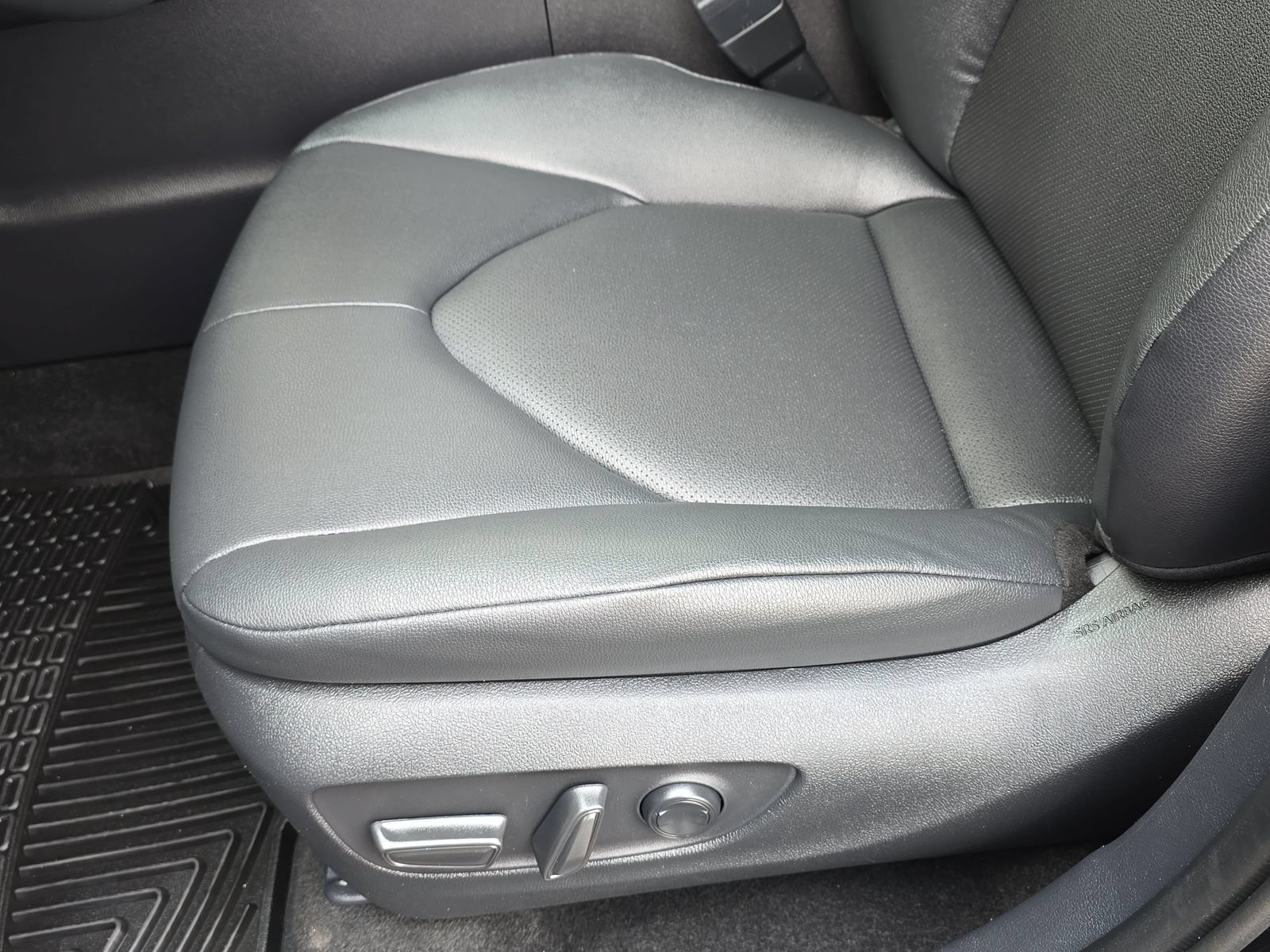 Used 2025 Toyota Grand Highlander AWD image 30