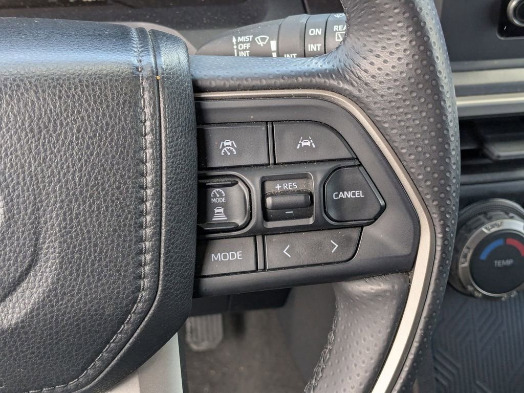 Used 2025 Toyota 4Runner SR5 image 19