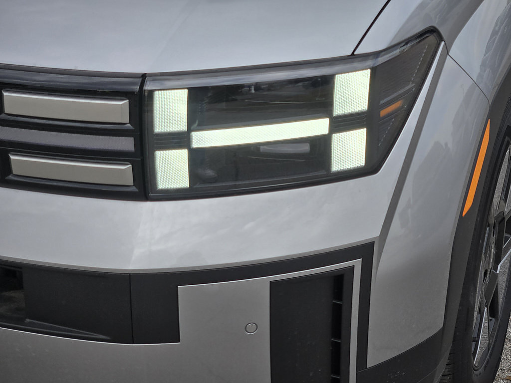 New 2026 Hyundai Santa Fe SE FWD image 10