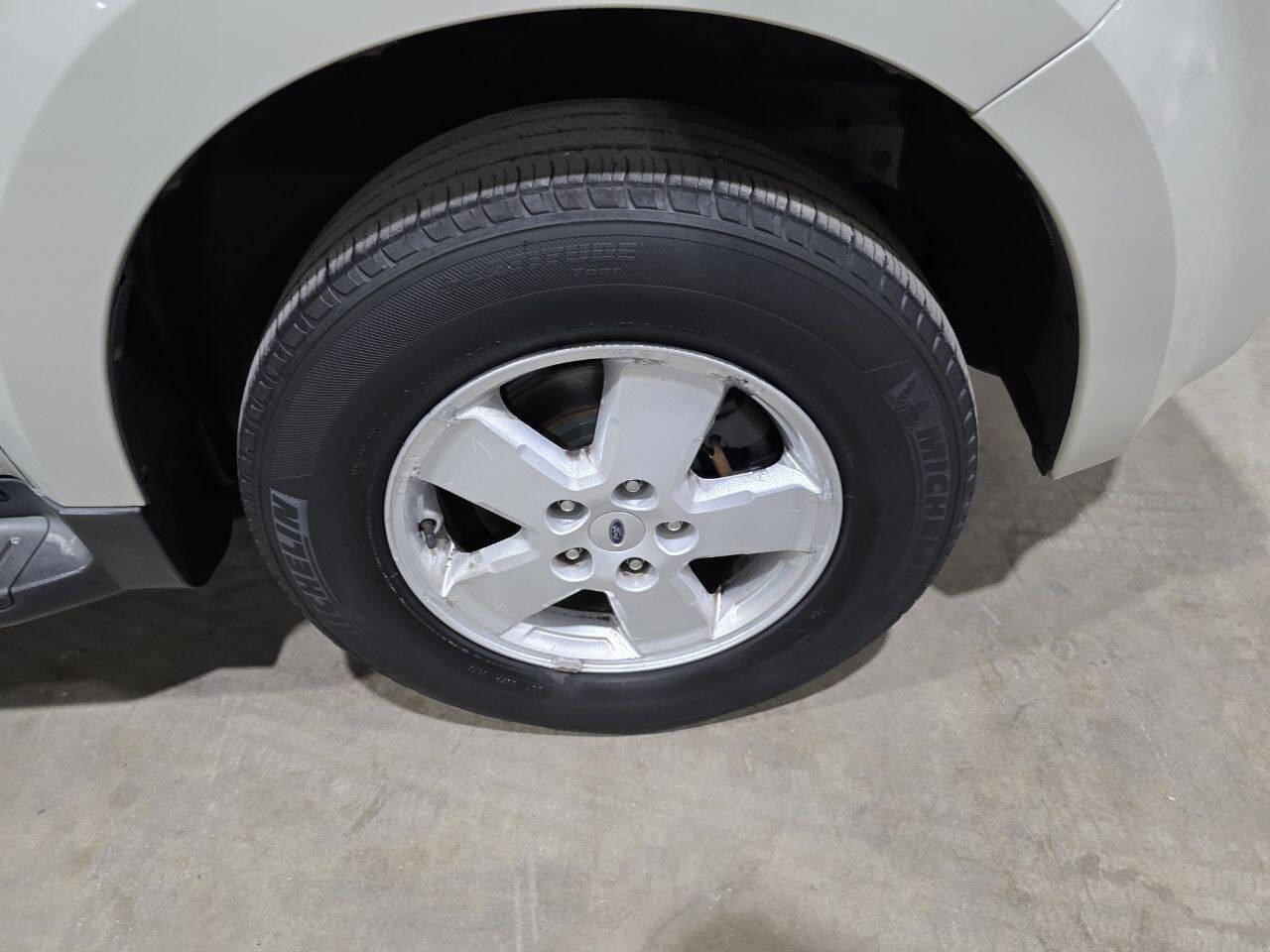 Used 2008 Ford Escape XLT image 21