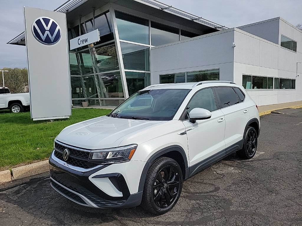 Certified 2022 Volkswagen Taos SE w/ Driver Assistance Package FWD video 1