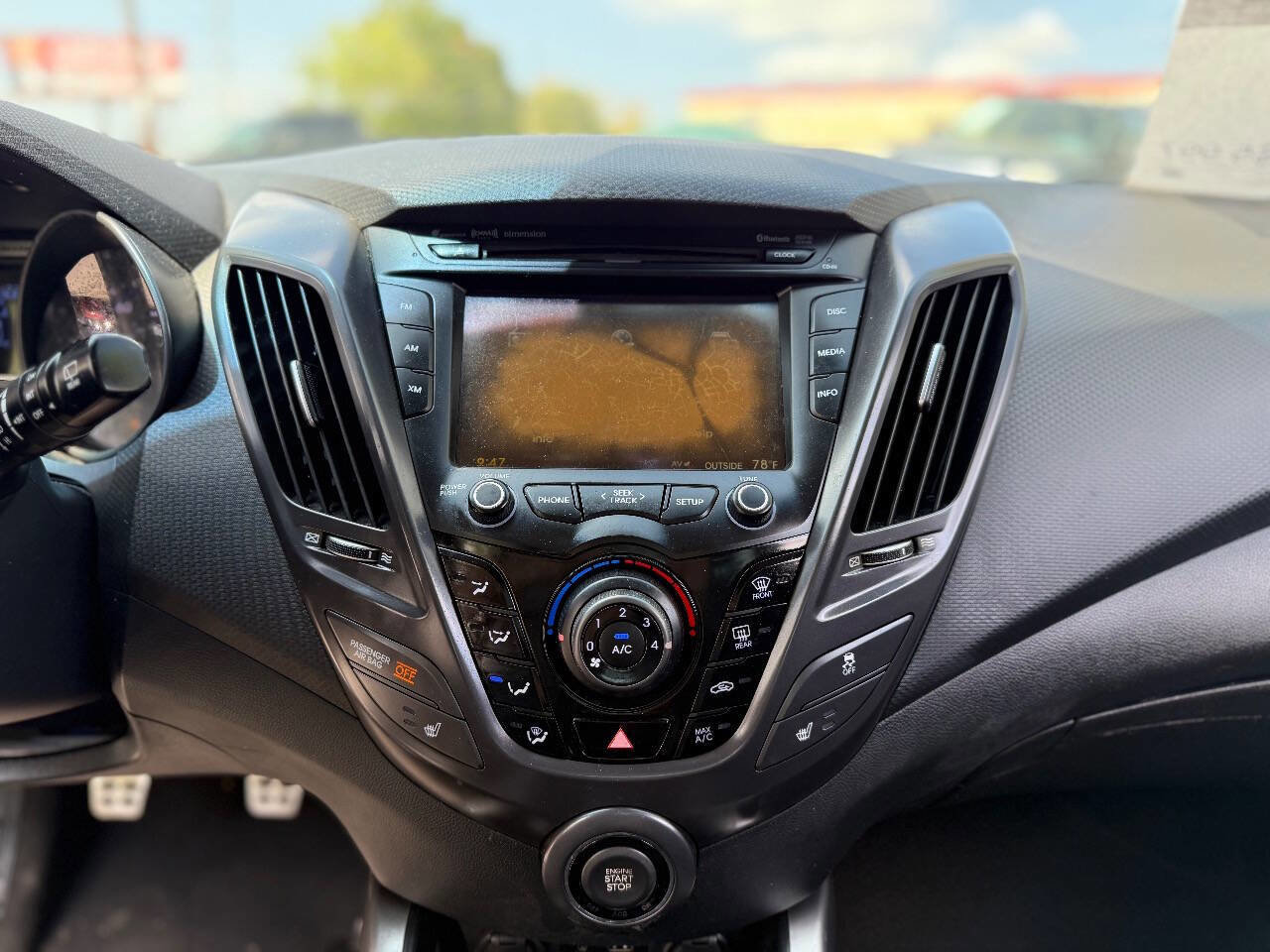 Used 2013 Hyundai Veloster Turbo FWD image 19
