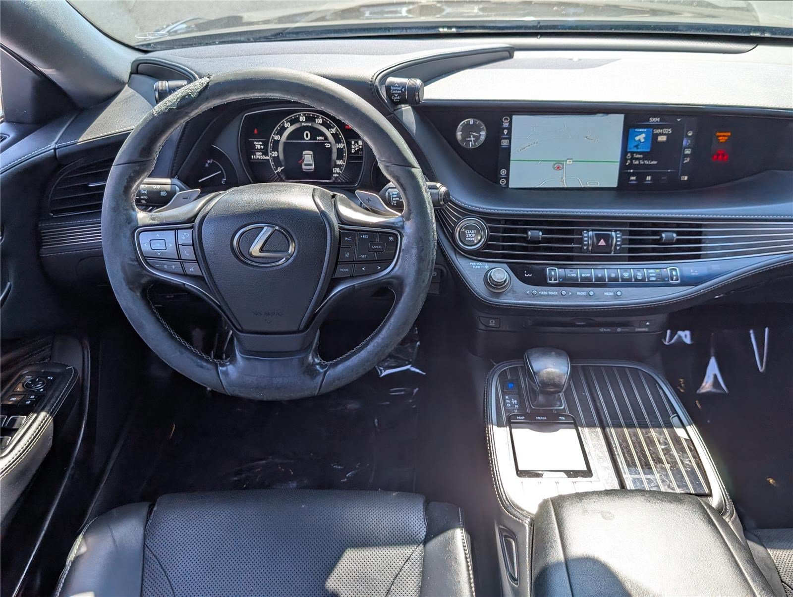 Used 2019 Lexus LS 500 AWD w/ Accessory Package (Z2) image 17