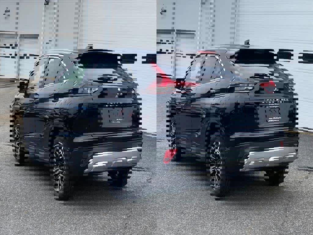 New 2026 Mitsubishi Eclipse Cross SE image 3