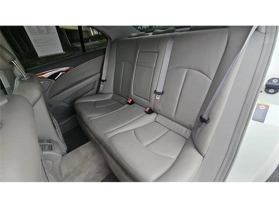Used 2006 Mercedes-Benz E 350 Sedan image 15