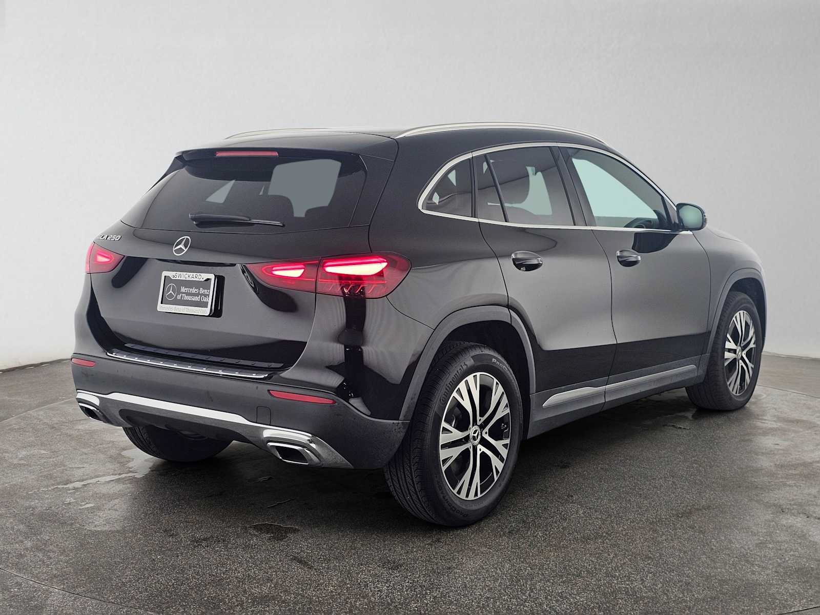 Certified 2025 Mercedes-Benz GLA 250 image 3