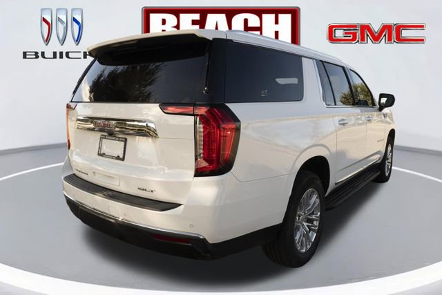 Used 2023 GMC Yukon XL SLT image 3