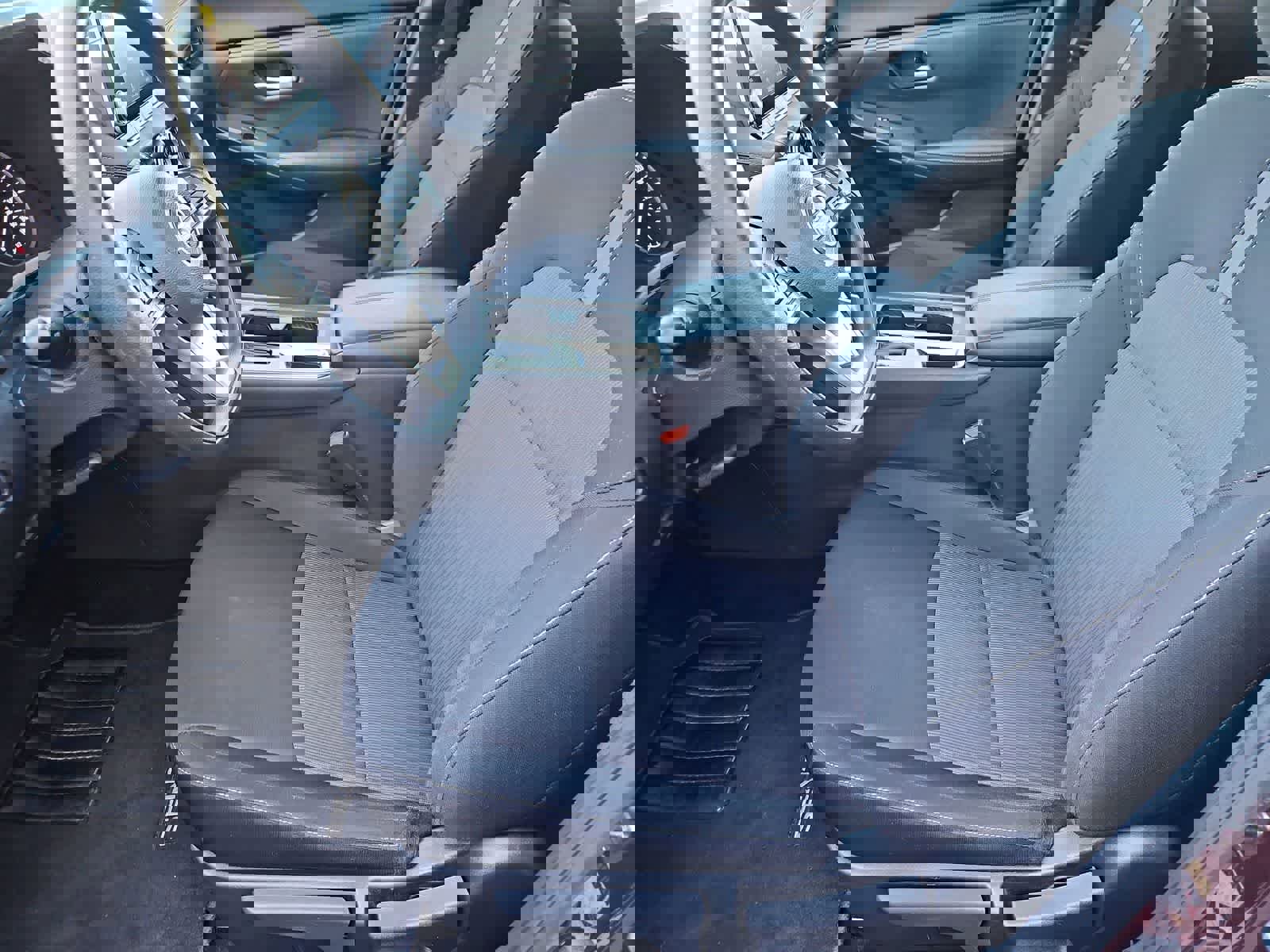 Used 2024 Nissan Sentra SV FWD image 15