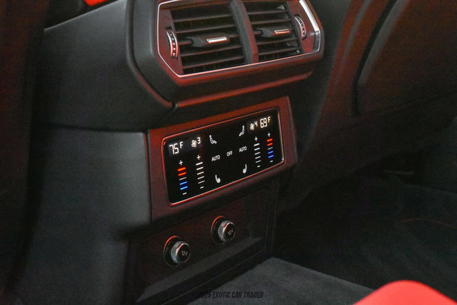 Used 2020 Lamborghini Urus image 19