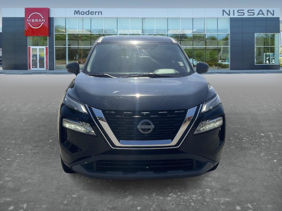 Used 2022 Nissan Rogue SV FWD image 2