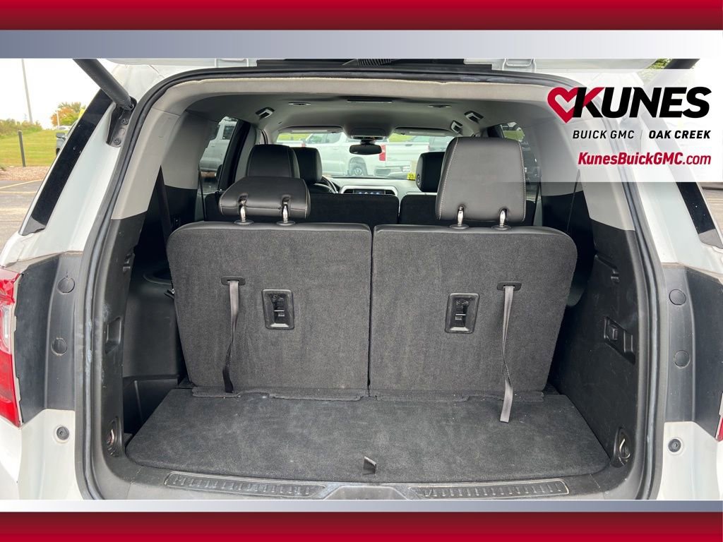 Used 2023 GMC Acadia SLT image 7