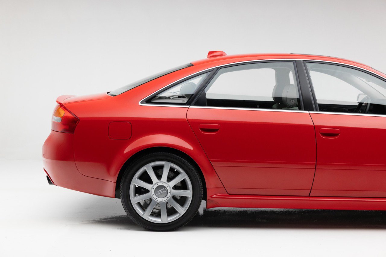 Used 2003 Audi RS 6 AWD/4WD image 21