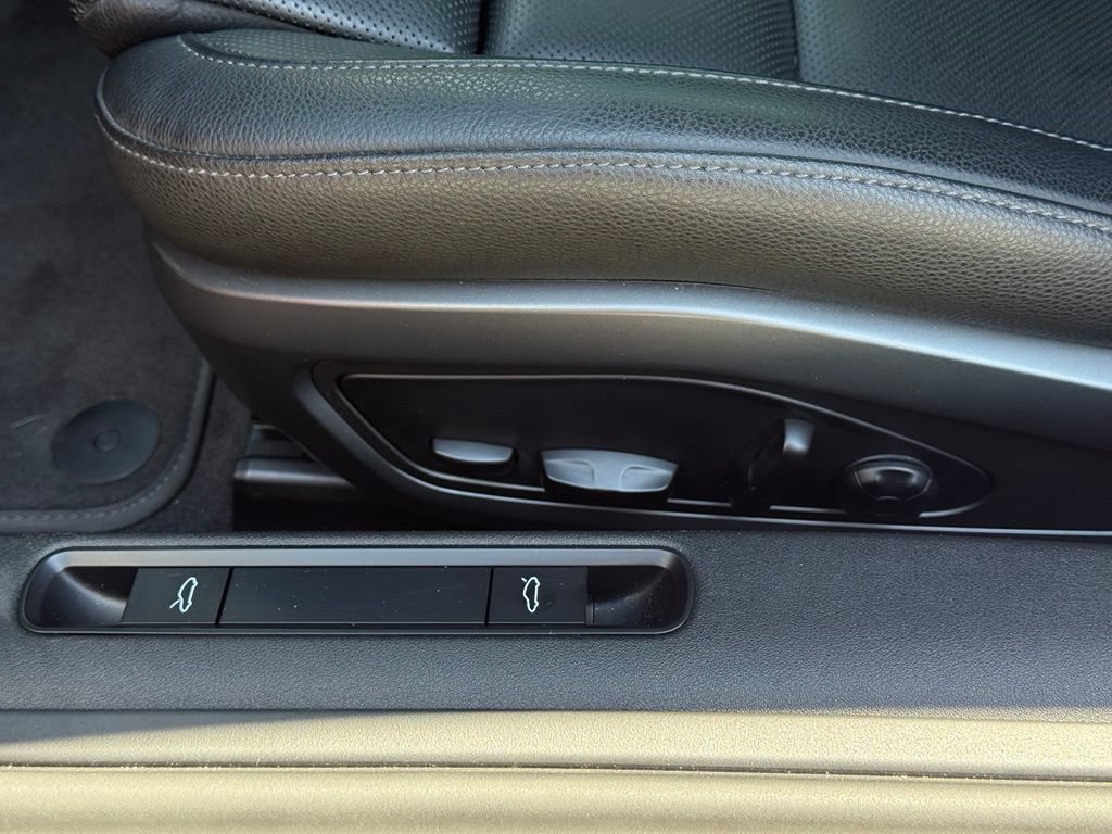 Certified 2021 Porsche 911 Carrera 4 AWD/4WD image 6