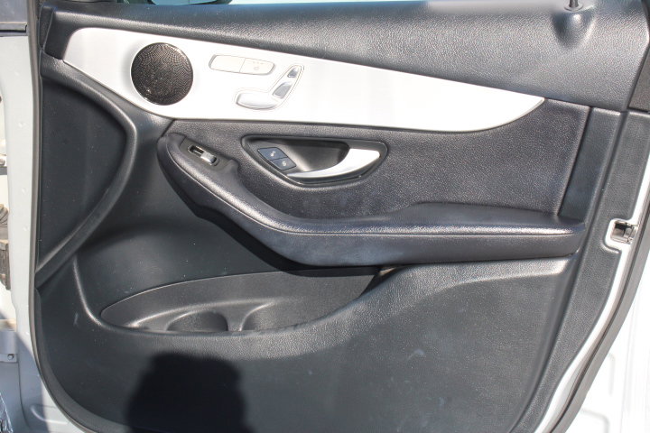 Used 2020 Mercedes-Benz GLC 300 GLC 300 image 19