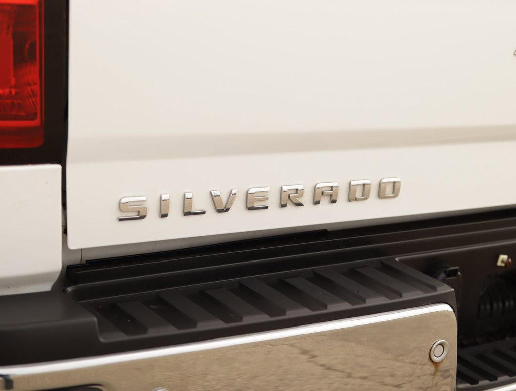 Used 2015 Chevrolet Silverado 2500 LTZ w/ LTZ Plus Package image 38