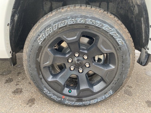 New 2026 RAM 1500 4x4 Crew Cab image 12