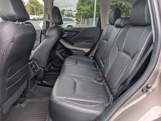 Used 2022 Subaru Forester Limited AWD/4WD image 15