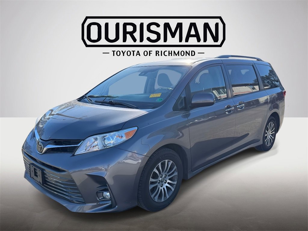 Used 2020 Toyota Sienna XLE image 3