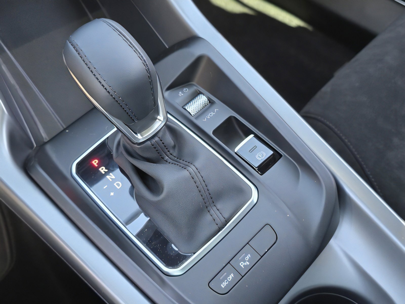 New 2025 Dodge Hornet R/T image 15